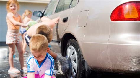 Maybe you would like to learn more about one of these? 5 Ways Kids Can Help Around The House In Summer - CBS Chicago