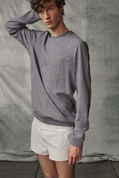 It was the second single of his only studio album stadtaffe and reached #8 in the german single charts. Fox Haus Fall/Winter 2015 Lookbook - Fucking Young!
