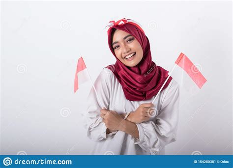 Indonesia children farmer playing rain. Moslemische Frau Mit Indonesischer Flagge Stockbild - Bild ...