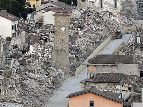 Neben vulkanausbrüchen gehören erdbeben zu den zerstorendsten unter den naturkatastrophen. Erneut Erdbeben bei Amatrice | Panorama | Bote der Urschweiz