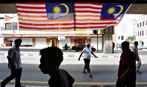 Konsep 1 malaysia ini memberi aspirasi untuk memperbaiki hubungan kaum bagi memastikan rakyat malaysia dapat menjalin perpaduan yang lebih erat. Isu perpaduan - di mana penghujung? - Utusan Digital