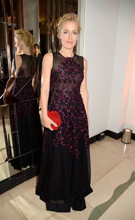 It is a hot signing for uta with anderson scoring plaudits for her role in the british royal drama. Gillian Anderson - Harper's Bazaar Women of the Year Awards in London 10/31/ 2016 • CelebMafia