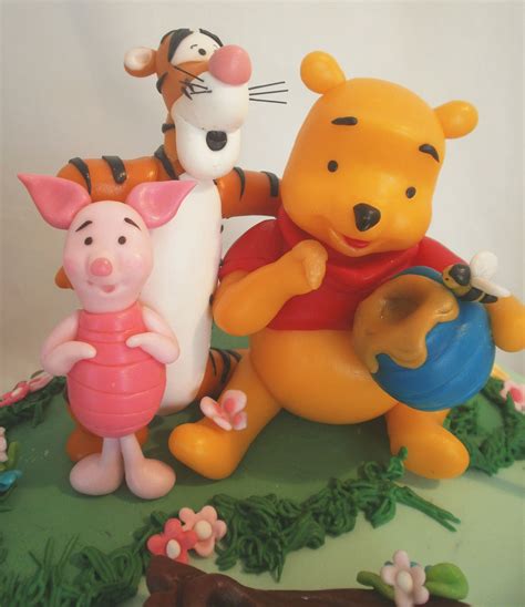 Maybe you would like to learn more about one of these? torta winnie pooh