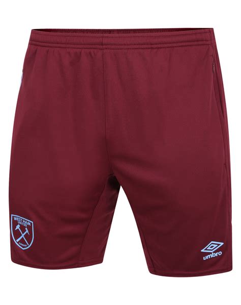 Aged only 21 years old, she plays in the premier league for west ham united. WEST HAM UTD 20/21 TRAINING SHORT - West Ham United - Umbro