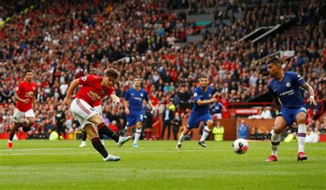 Хорошая сестра vs плохая сестра. EPL: Manchester United 'slaughter' Chelsea for Sallah ...