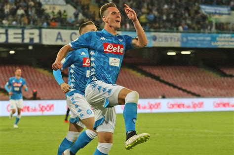 Arkadiusz milik and the search for depth at everton while milik is just a few years older than kean, his purchase would simply signal a real 1a or b situation for dominic. Arkadiusz Milik bol v Neapole obeťou prepadnutia - Šport SME