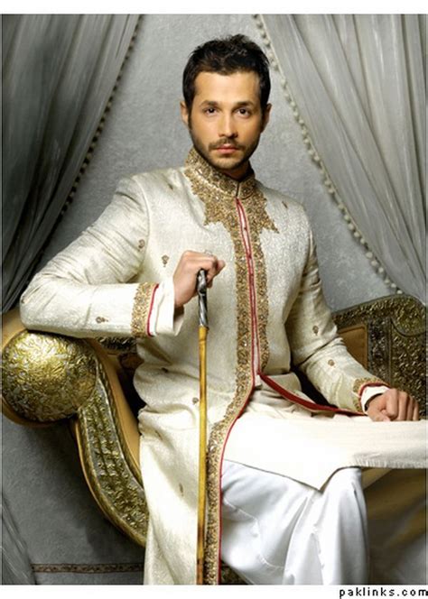 And let's be real, only friends know their friends' secret preferences. 10 Best images about Indian Groom Wear on Pinterest ...