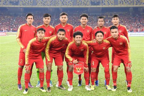 Prediksi skor indonesia u16 vs malaysia u16 9 agustus 2018 — pertandingan kali ini antara indonesia u16 dengan malaysia u16 yang akan di laksanakan di gelora delta stadium (sidoarjo) pukul 19:00 wib siarakan secara langsung di televisi seluruh indonesia. INDONESIA U16 VS INDIA U16