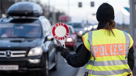 Hier besteht ein gegenseitiges abkommen, das den schengener bürgern volle. Schengen-Raum: Diese Länder kontrollieren ihre Grenzen ...