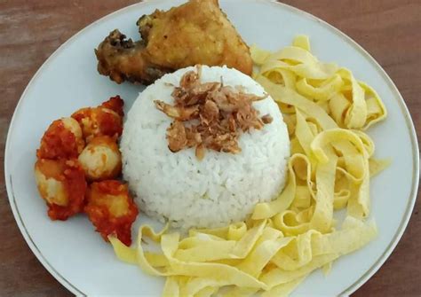 Atau mau sekedar buat untuk cemilan di rumah? Resep Nasi Uduk Sederhana Untuk Jualan - ResepDapurku