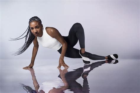 It took a while for nafi thiam to get into her stride in the pentathlon at the european indoor championships in toruń, poland, but the olympic gold medallist soon began to stamp her superiority. Nafi Thiam scoort eerste modedeal - ELLE.be