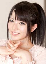 Artis film dewasa kelahiran 1989 ini adalah wanita jepang blasteran kanada yang membuatnya memiliki paras nan cantik jelita. 7 Artis Porno Jepang (JAV) Tercantik | KASKUS
