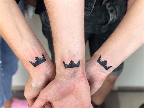 It is a very stylish piece that could be added to in the future. 20+ Ideas for Crown Tattoos