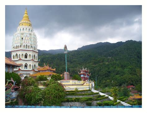 Made a short clip of kek lok si temple during my short cny trip back in penang with some drone shots. Kek Lok Si Tempel Foto & Bild | asia, malaysia, southeast ...