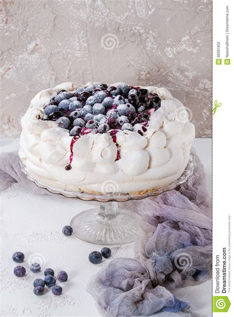 I've been so excited to make and share this pavlova with you! Meringue Cake Pavlova With Blueberries Stock Photo - Image of meringue, fruit: 88581852