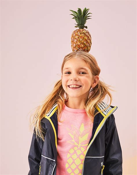 Verena ist ein wahrlich freches und fesches früchtchen. Freche Früchtchen: Neue Kinder-Kollektion mit Spaßfaktor ...
