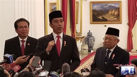 Kabinet jokowi sendiri dinamakan kabinet maju, dan diumumkan 3 hari setelah pelantikannya. Penjelasan Terkini Jubir Presiden Jokowi soal Isu ...