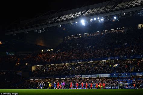 This evening, showers may linger for a time, before clearing. Chelsea 1-0 Liverpool (AET, agg 2-1): Branislav Ivanovic ...
