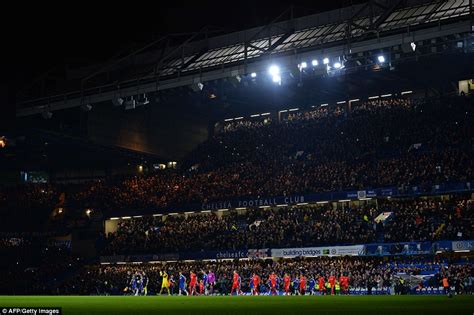 This evening, showers may linger for a time, before clearing. Chelsea 1-0 Liverpool (AET, agg 2-1): Branislav Ivanovic ...