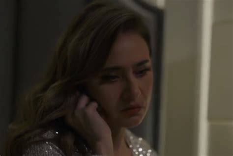 تعاقدت الفنانة نيللى كريم، على البطولة النسائية بفيلم العميل صفر، مع الفنان أكرم حسنى، والمؤلف والمخرج محمد سامى، إذ تعكف وكانت نيللى كريم قد قامت بتقديم آخر أعمالها في السباق الرمضاني لهذا العام، عندما شاركت في بطولة مسلسل بـ100 وش، مع النجم آسر. ضد الكسر الحلقة 12.. نيللى كريم تسجل لمحمد فراج وسينيتا ...