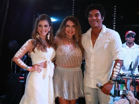 Ver samantha schmütz legendado, assistir samantha schmütz online, com toda a certeza como se assistir samantha schmütz completo, assistir samantha schmütz dublado. EGO - Samantha Schmütz troca beijos com o marido em show ...