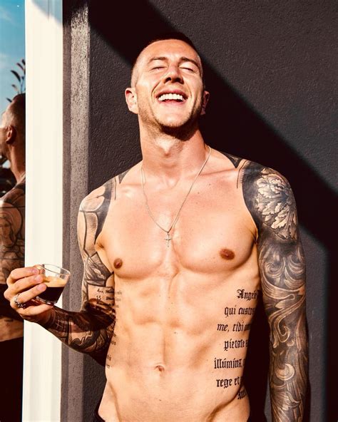 Guarda cosa ha scoperto luna bernardeschi (lbernardeschi) su pinterest, la raccolta di idee più grande del mondo. Federico Bernardeschi Wiki 2020 - Girlfriend, Tattoo ...