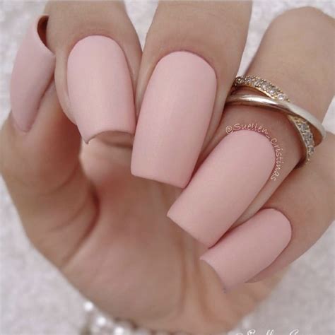 Cuh cuh circle | wallpaper. Pinterest : @Jessicaavelar_ Instagram : _JESSI.CUH | Nails ...