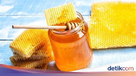 Karena madu memiliki kandungan antioksidan dan antibakteri selain digunakan sebagai bahan kecantikan ternyata madu juga dapat menambah nafsu makan. 5 Cara Minum Madu yang Benar, Jangan Asal!