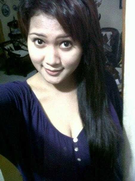 Bigo live hot semok tante bahenol goyang sampai kelihatan anunya. Foto Tante Susu Gede Manja - foto panas dewasa