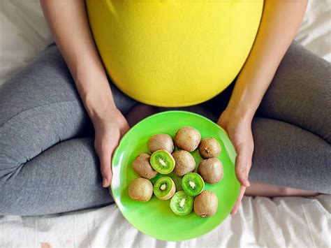 Some pregnant women crave chocolate, spicy foods, fruits, and comfort foods, such as mashed. Why Eating Kiwi Is Important During Pregnancy - lifealth