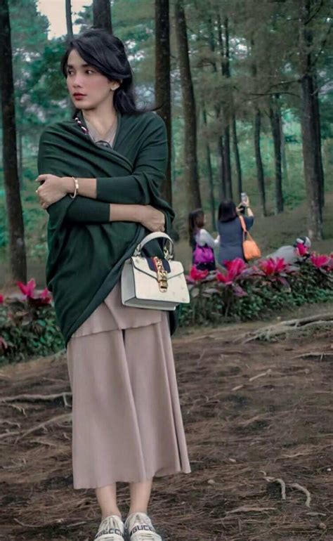 Maybe you would like to learn more about one of these? Biodata, Profil dan Fakta Ussy Sulistiawaty