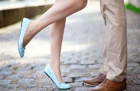 Keep your groin clean by showering and changing your underwear regularly. Footwear Tips For Summers To Stop Sweating Of Legs ...