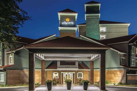 La quinta inns & suites (spanish: La Quinta Inn & Suites Perimeter Atlanta, GA - See Discounts