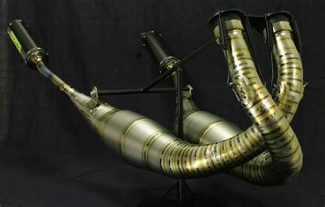 Even if the engine speed is. Two stroke exhaust loveliness! | Motociclismo, Motos, Auto