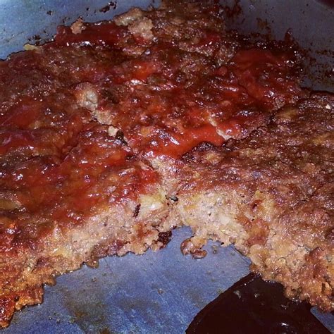 It's a little different from the traditional meatloaf recipe but it tastes quite good. 2 Lb Meatloaf Recipe With Milk / Easy And Tasty) Meatloaf Recipe - Genius Kitchen : Try this ...
