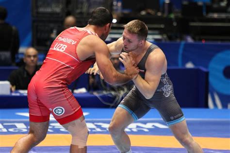 Z turniejem pożegnał się grzegorz wanke (zks miastko, 66 kg) Tadeusz Michalik z paszportem do Tokio! - Super Express