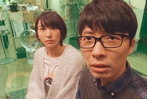 星野源さんと新垣結衣さんはドラマ「逃げるは恥だが役に立つ（通称:逃げ恥）」で共演したことがきっかけで交際、結婚に発展したということです。 浜辺◯波の乳うめぇ〜〜ww 好きなタイプは浜◯美波ですミ・o・彡ｷﾘｯ #新垣結衣 #星野源 #逃げ恥婚 pic.twitter.com/lyqwcjdrp3. 新垣結衣fanpage(@__YUIBOT)さん | Twitter | 星野源 | Pinterest