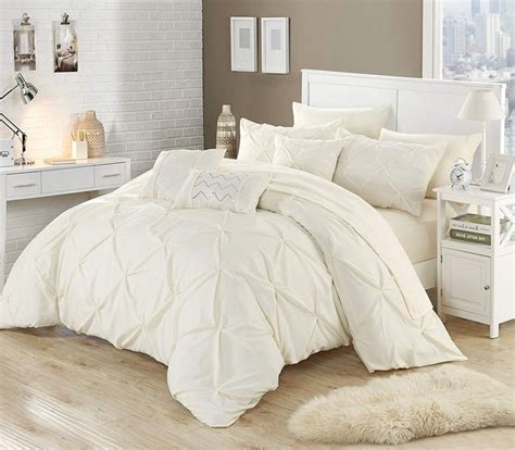 Brandream luxury farmhouse bedding set grey quilt set queen size 100% cotton quilted bedspread coverlet set (90 x 96) $ 149.90. Farmhouse Comforters & Rustic Comforters | Farmhouse ...