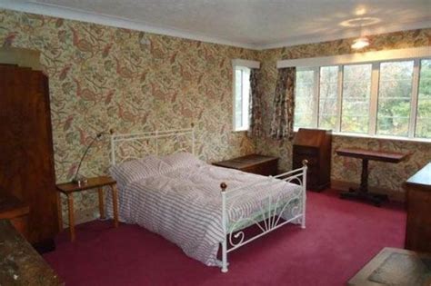 Maybe you would like to learn more about one of these? 1930s bedroom - Google Search | 1930s bedroom, 1930s house ...