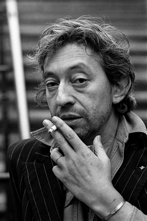 Dans tes yeux je vois mes yeux t'en as d'la chance ça t'donne des lueurs d'intelligence serge gainsbourg. Serge Gainsbourg