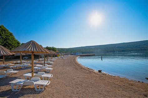 Relax infinity außenpool und wasserpark für kinder. Strände auf der Insel Krk | Kroatien Reiseführer √ - Kroati.de