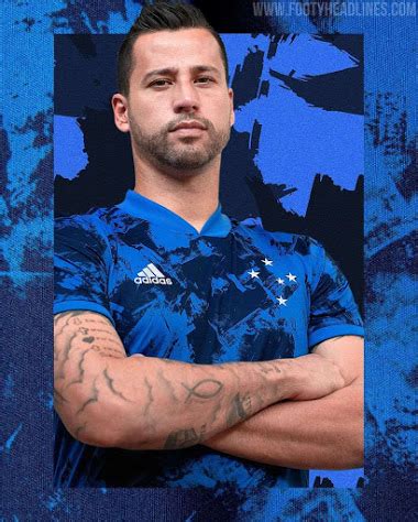 Das neue cruzeiro 2019 trikot weist die traditionellen vereinsfarben blau und weiß auf. Cruzeiro 20-21 Ausweichtrikot enthüllt - Nur Fussball