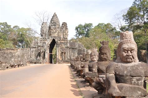 Bahan binaan tingkatan 4 dan 5 by anuar bin m. File:Angkor Thom southern gate (6208399744).jpg ...