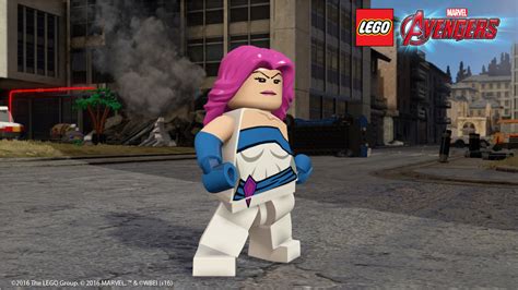 There are four prominent female roles in the center of the movie, and, i think, a more balanced presence throughout the movie. Lego Marvel Avengers Female Superheroes | POPSUGAR Tech