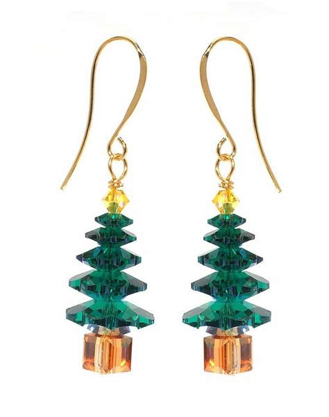Today's tutorial will tell you how to make quilling this couple of handmade christmas earrings have just 3 steps, and it need no more other diy skills. Tutorial - How to: Rockefeller Swarovski Crystal Christmas Tree Earrings in Eme… | Diy earrings ...
