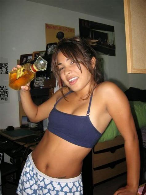 Crazy tv #2 borea tigan presedinte. PhotoFunMasti: Drunk Girls Doing Crazy Things On Party [32 ...
