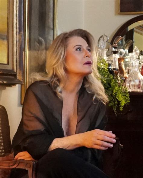 Vera fischer news, gossip, photos of vera fischer, biography, vera fischer boyfriend list 2016. Vera Fischer comemora retorno ao cinema - Vogue | gente
