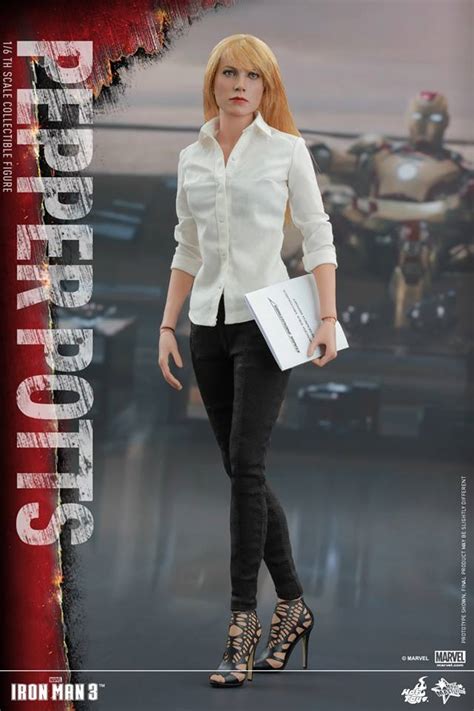 I would love pepper to get her own movie. Exclusive Hot Toys Pepper Potts & Iron Man Mark IX Set ...