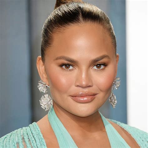 Chrissy teigen is a model and popular social media personality. Chrissy Teigen Wiki 2021: Net Worth, Height, Weight ...