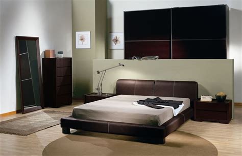 J'ai un master en finance mais je veux faire une reconversion et refaire un master en hôtellerie de luxe est ce que c'est possible ? LIT CUIR LUXE art tech design Destockage Grossiste